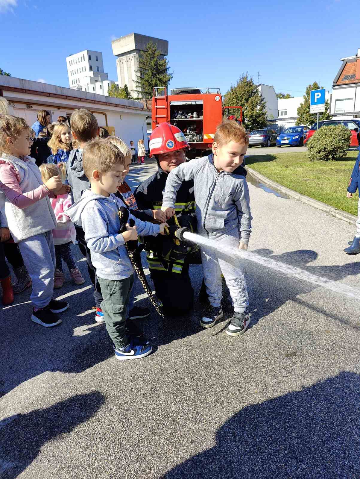 Vatrogasci u Dječjem vrtiću Cvrčak