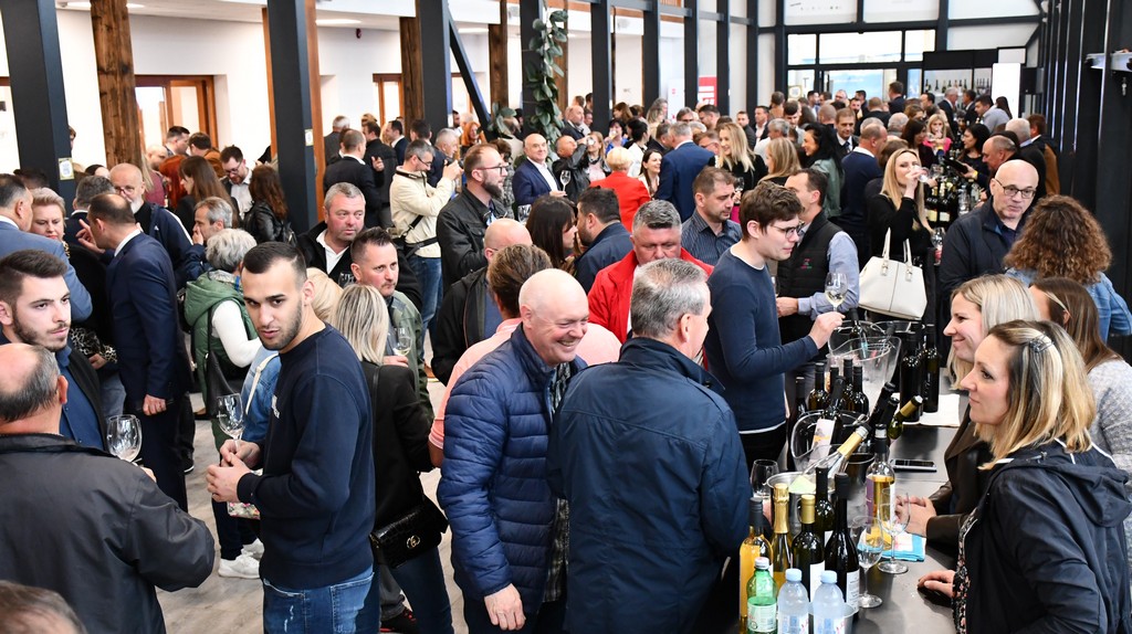 Urbanovo, otvorenje Urbanovo, otvorenje