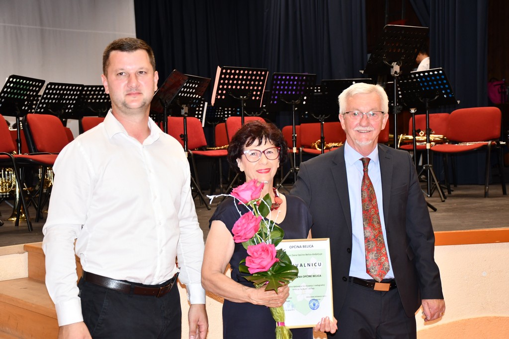 SVEČANA SJEDNICA Zahvalnice općine primili NK BSK Belica, KUD Belica i Udruga žena Belica SVEČANA SJEDNICA Zahvalnice općine primili NK BSK Belica, KUD Belica i Udruga žena Belica