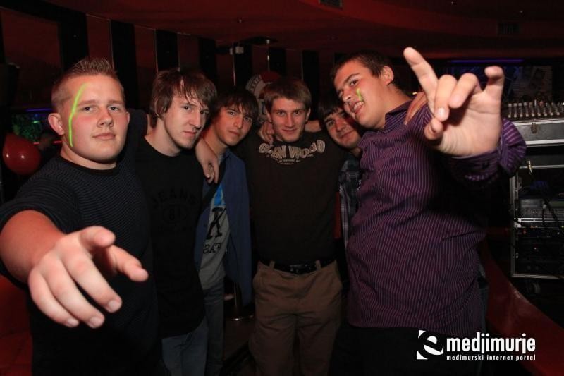 slika0092 Maraton (Subota, 8.10.2011) slika0092 Maraton (Subota, 8.10.2011)