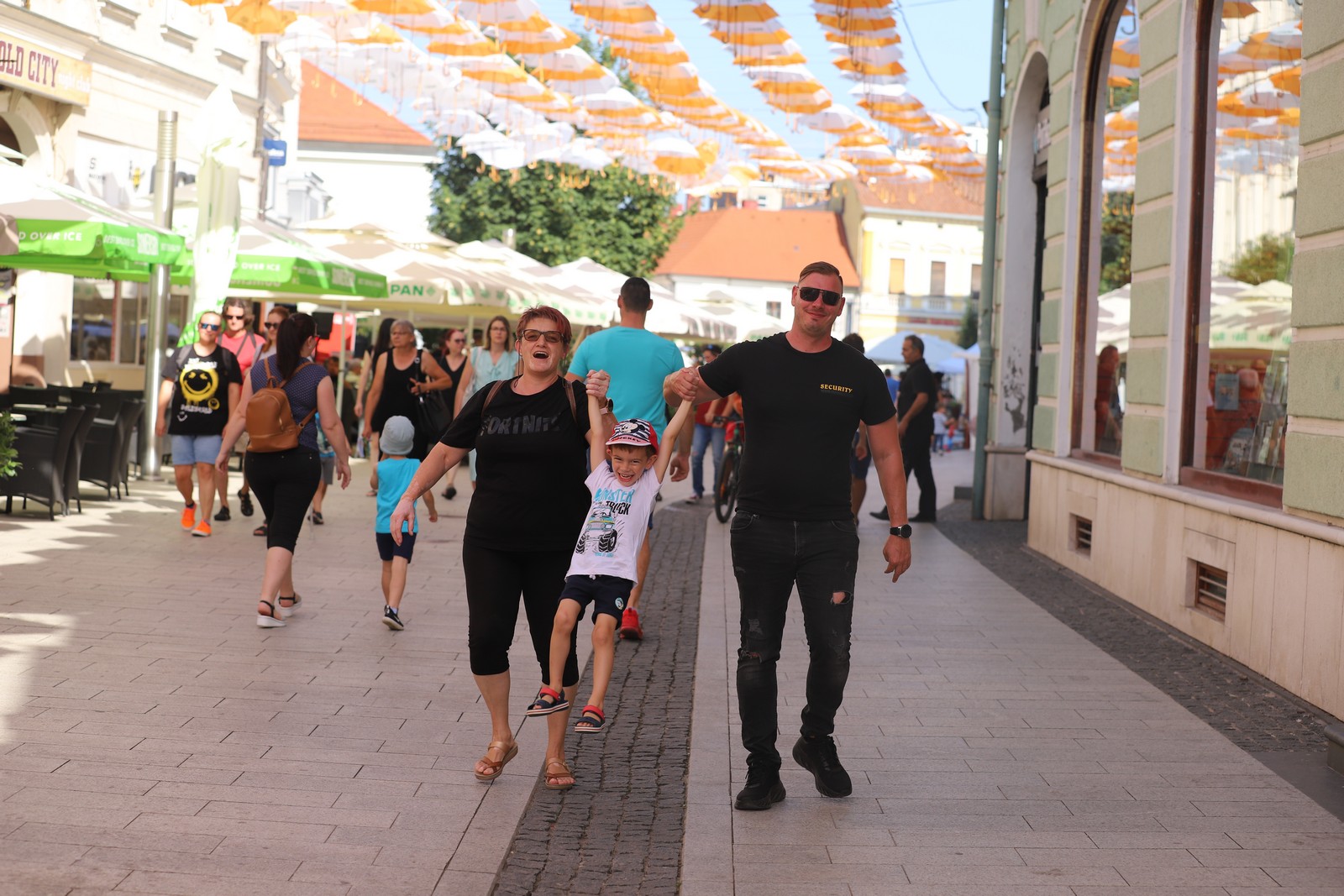 ĐIR PO GRADU I drugi dan Porcijunkulova privukao brojne Međimurce u centar Čakovca