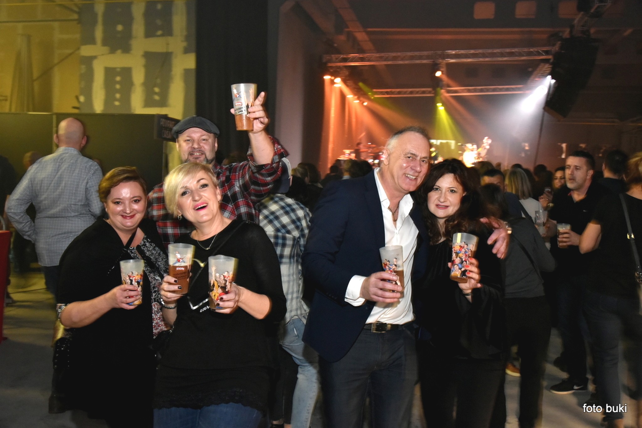 Koncert Bajage & Instruktora u rasprodanoj Hali Zagreb