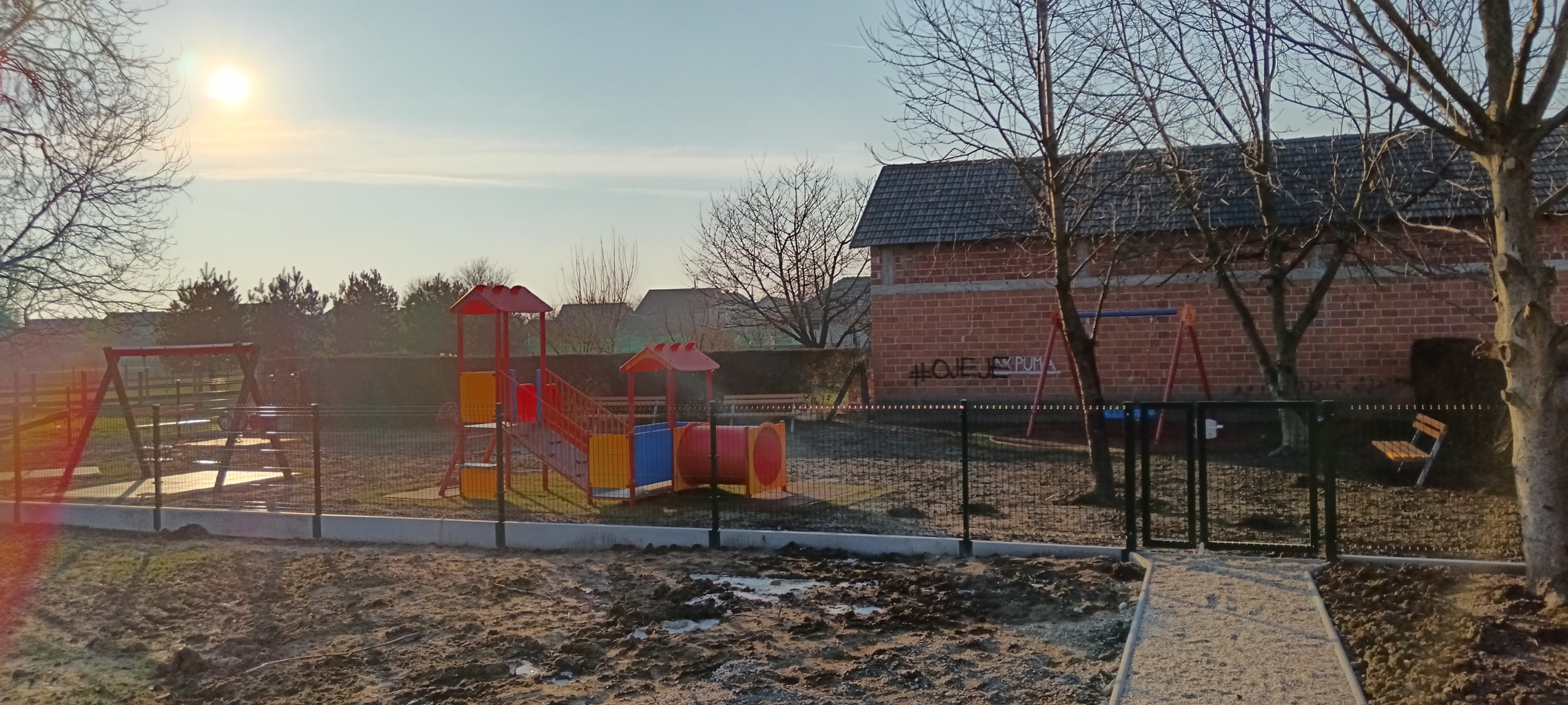 Dječje igralište u Nedelišću i Vatrogasni dom u Črečanu