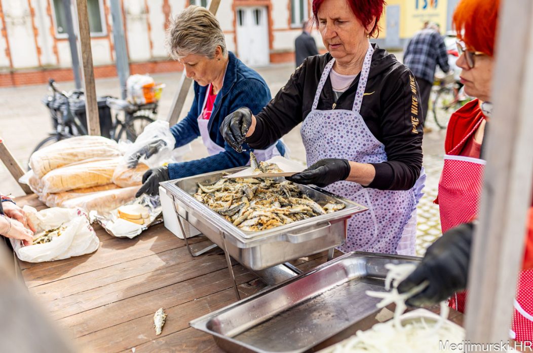Grad Čakovec ribice podjela ribica veliki petak