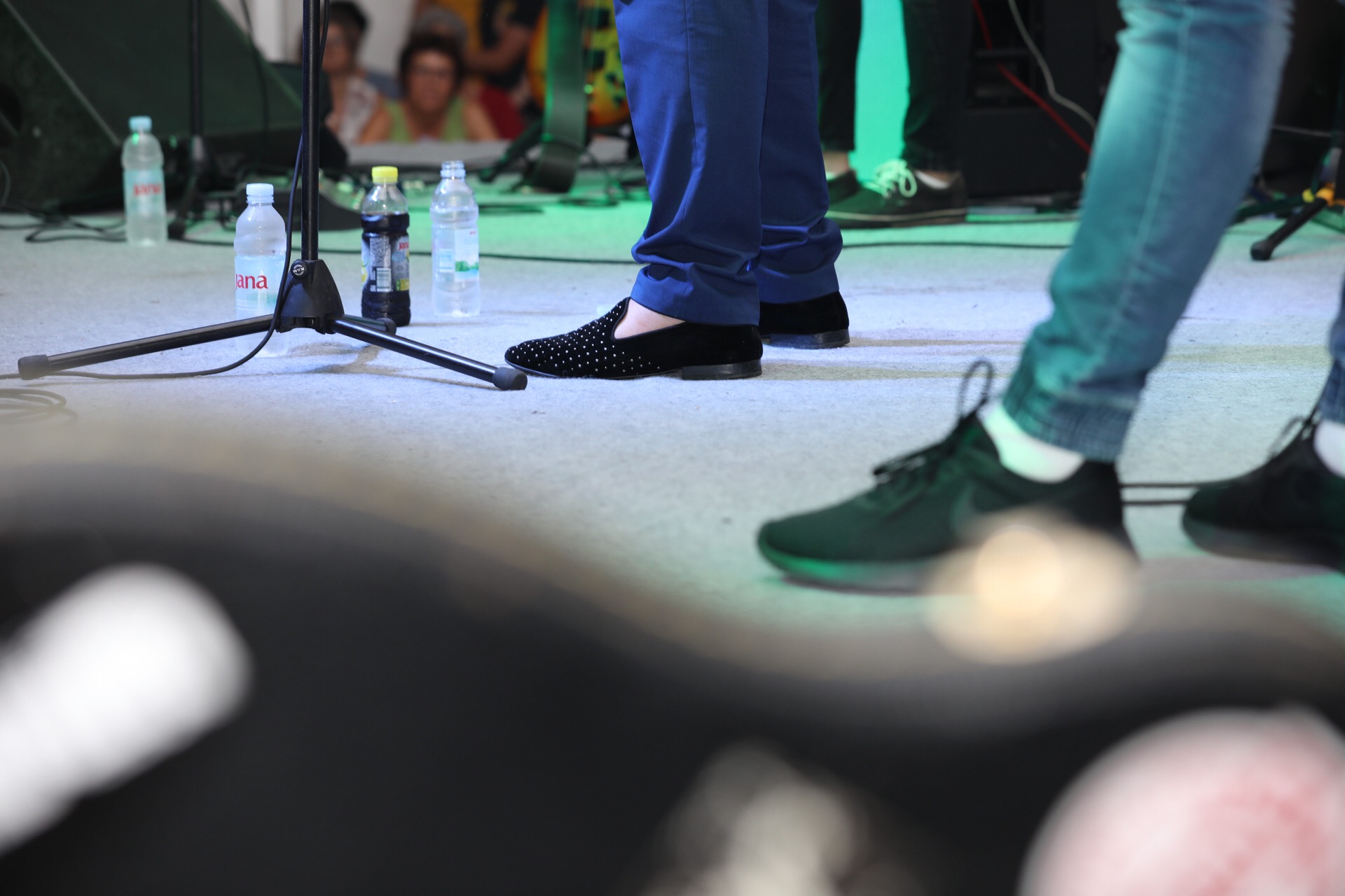 Mladen Grdović ispunio šator u Sv. Martinu na Muri, pjevalo se i plesalo uz njegove hitove Mladen Grdović ispunio šator u Sv. Martinu na Muri, pjevalo se i plesalo uz njegove hitove