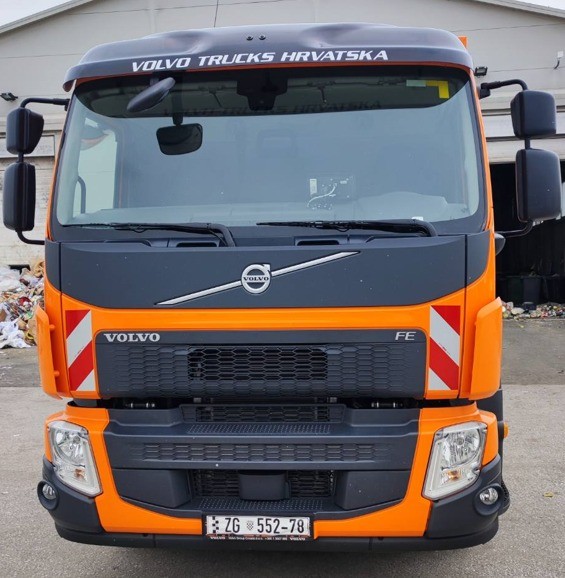 Novo komunalno vozilo