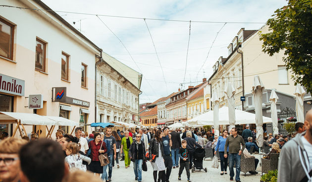 Image 4499036 (auto) Image 4499036 (auto)