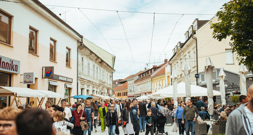 Image 4499036 (auto) Image 4499036 (auto)