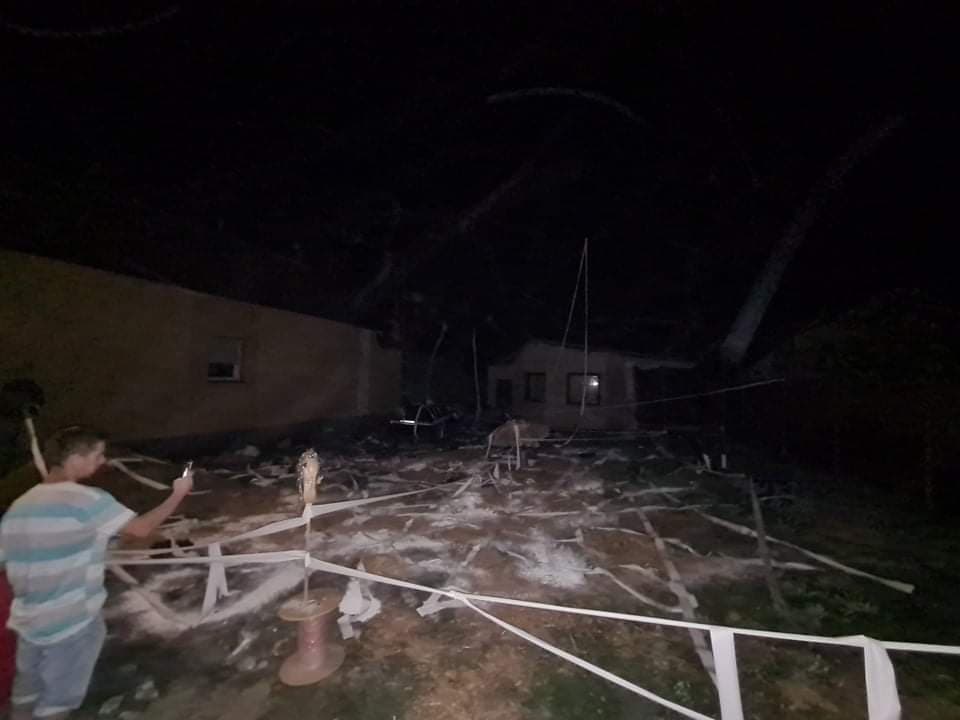 FOTO Potepanje ih nije mimoišlo: Zaručili su se Dajana Novak i Dario Žnidarić!