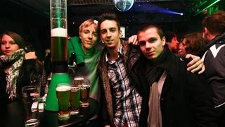 slika0001 Podroom (Subota, 24.11. – Shiny disco ball night + Stop Aids Party)