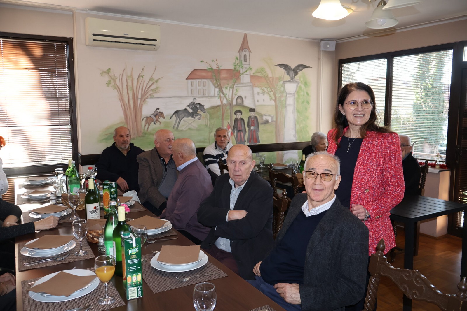 FOTO U Čakovcu ne zaboravljaju na svoje umirovljenike, upriličen prijem za one koji su zadužili grad tijekom svog radnog vijeka