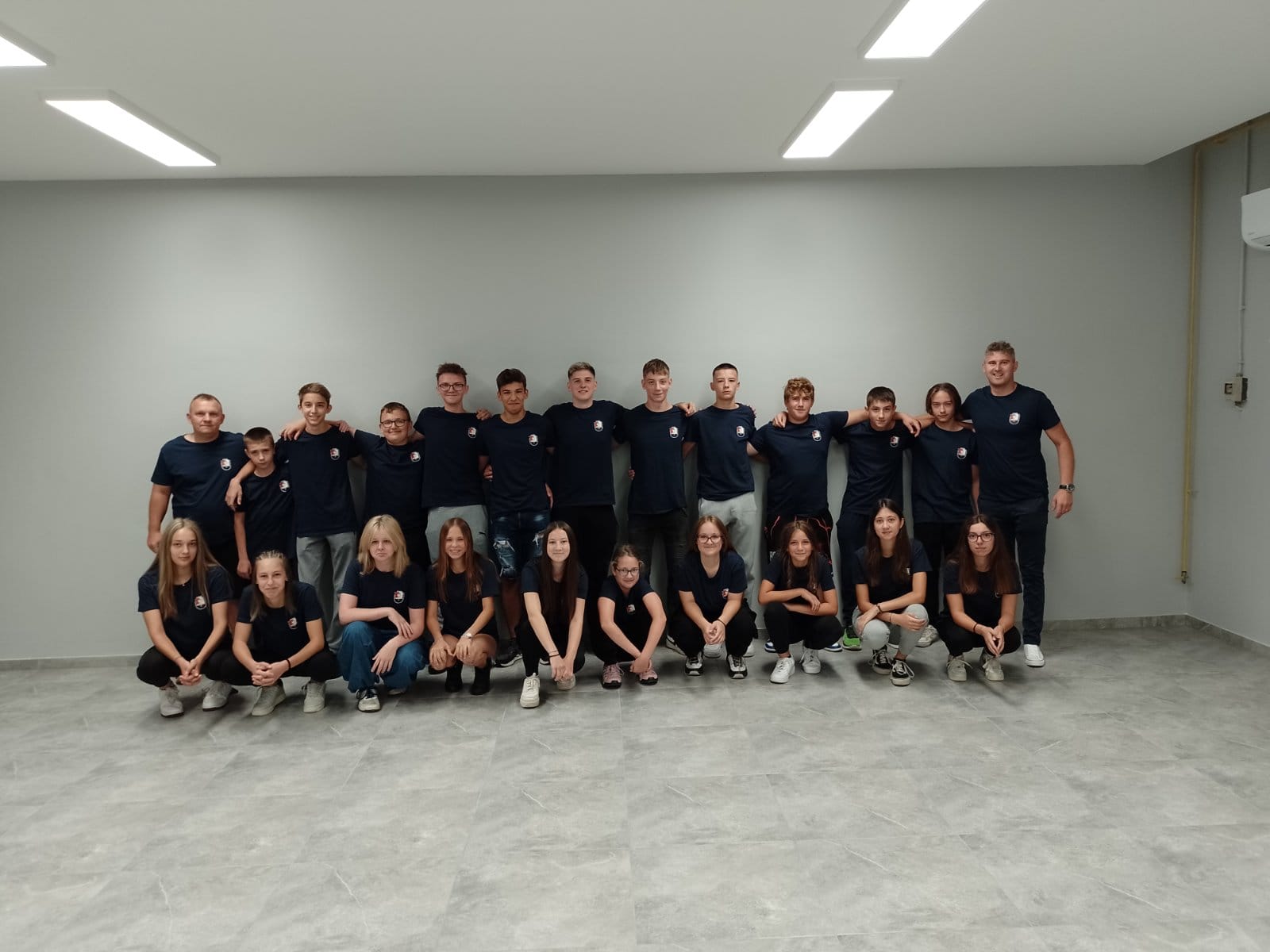 FOTO Mladi vatrogasci otputovali na 15. državno natjecanje vatrogasne mladeži u Novalju