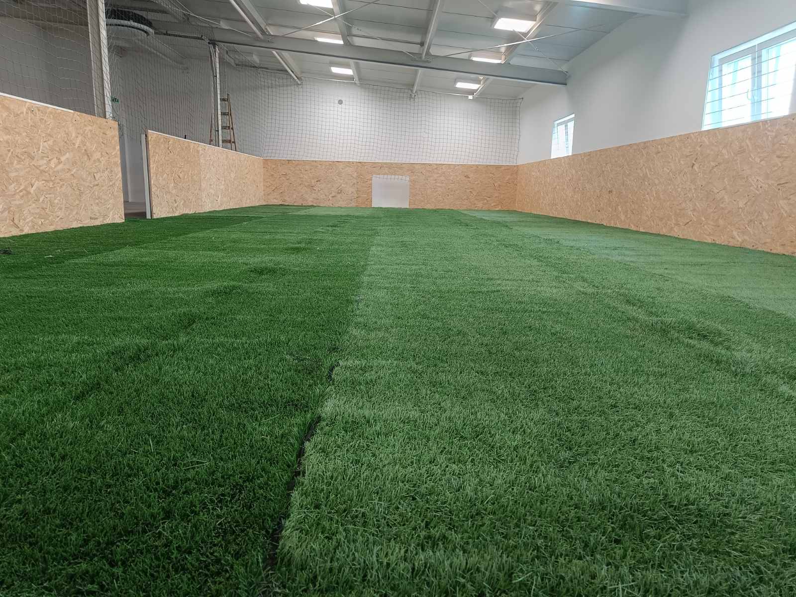 U Kotoribi se može zaigrati popularni cageball – nogomet u kavezu