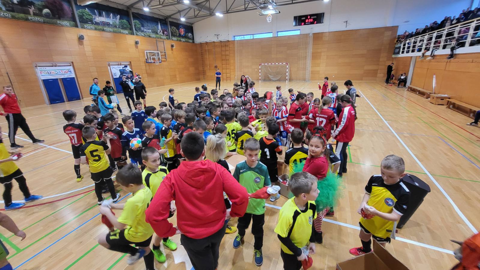 1. Deda Mraz Football Cup Megiba u kategoriji U9 osvojila ekipa ŠN Dinamo-Zelenko