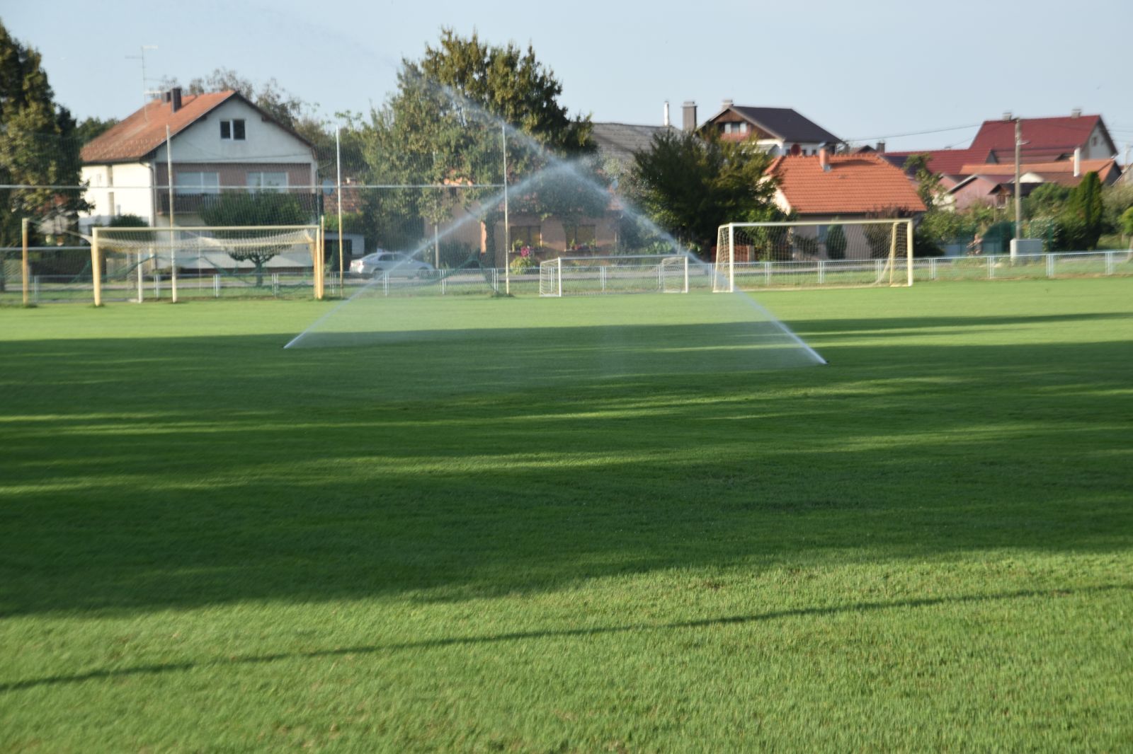 Navodnjavanje i zamjena reflektora na nogometnim terenima NK-a Dubravčan
