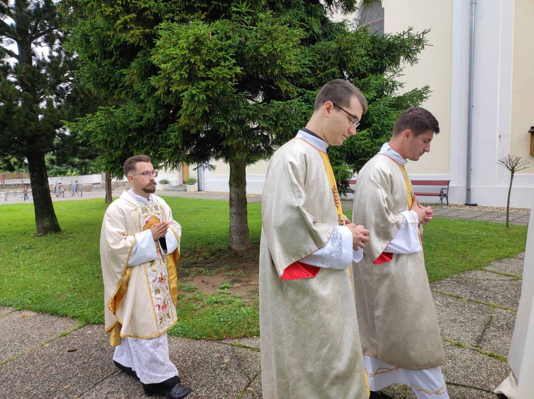 Mlada misa u Kotoribi