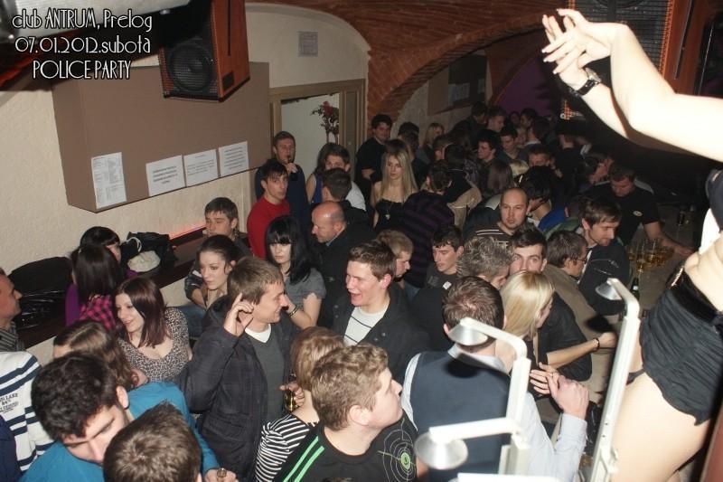 slika0043 Antrum (Subota, 7.1.2012) slika0043 Antrum (Subota, 7.1.2012)