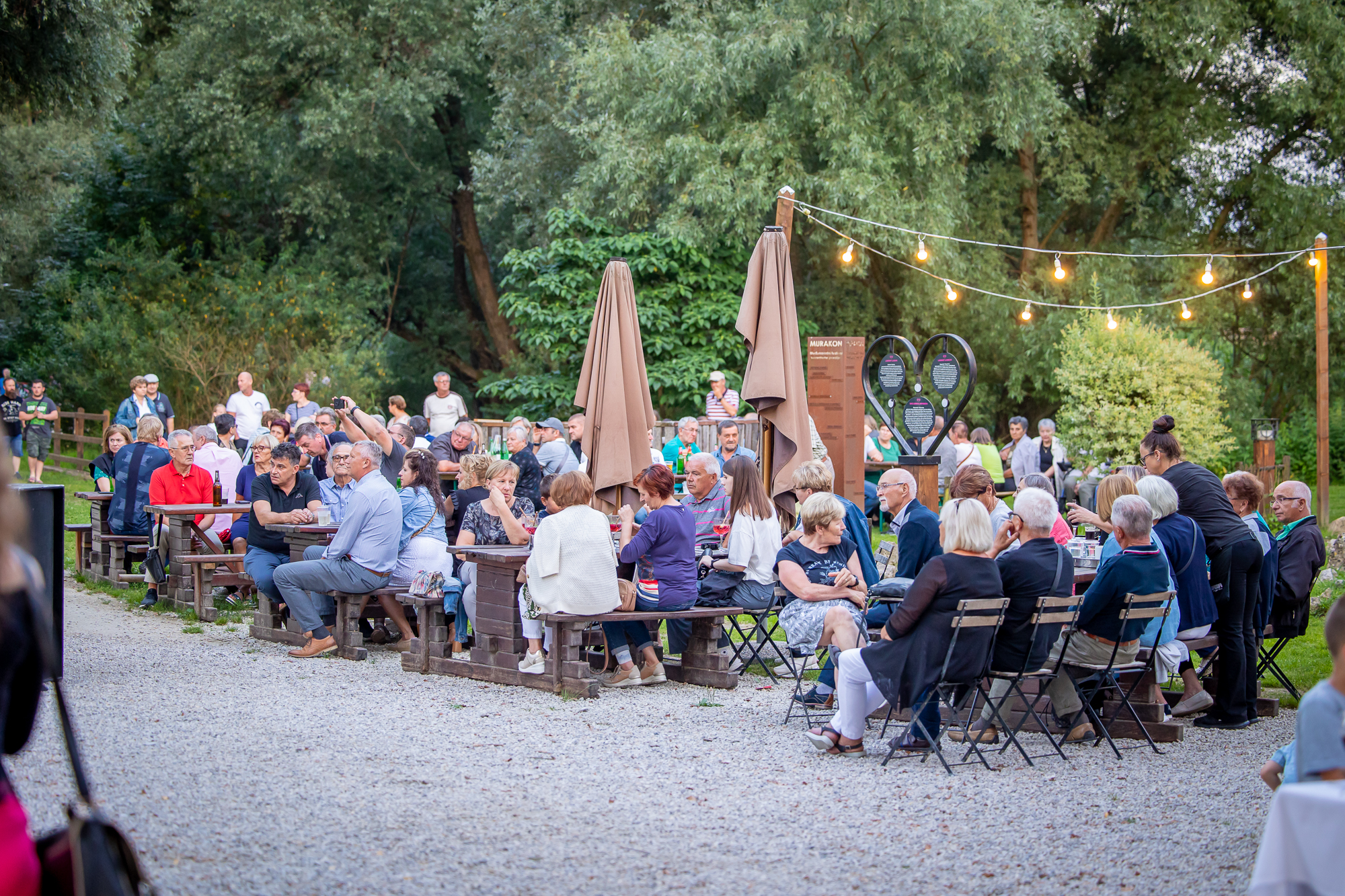 PREKRASNA VEČER Koncert Džo Maračić Makija i premijera spota Ansambla Pučpuljike PREKRASNA VEČER Koncert Džo Maračić Makija i premijera spota Ansambla Pučpuljike