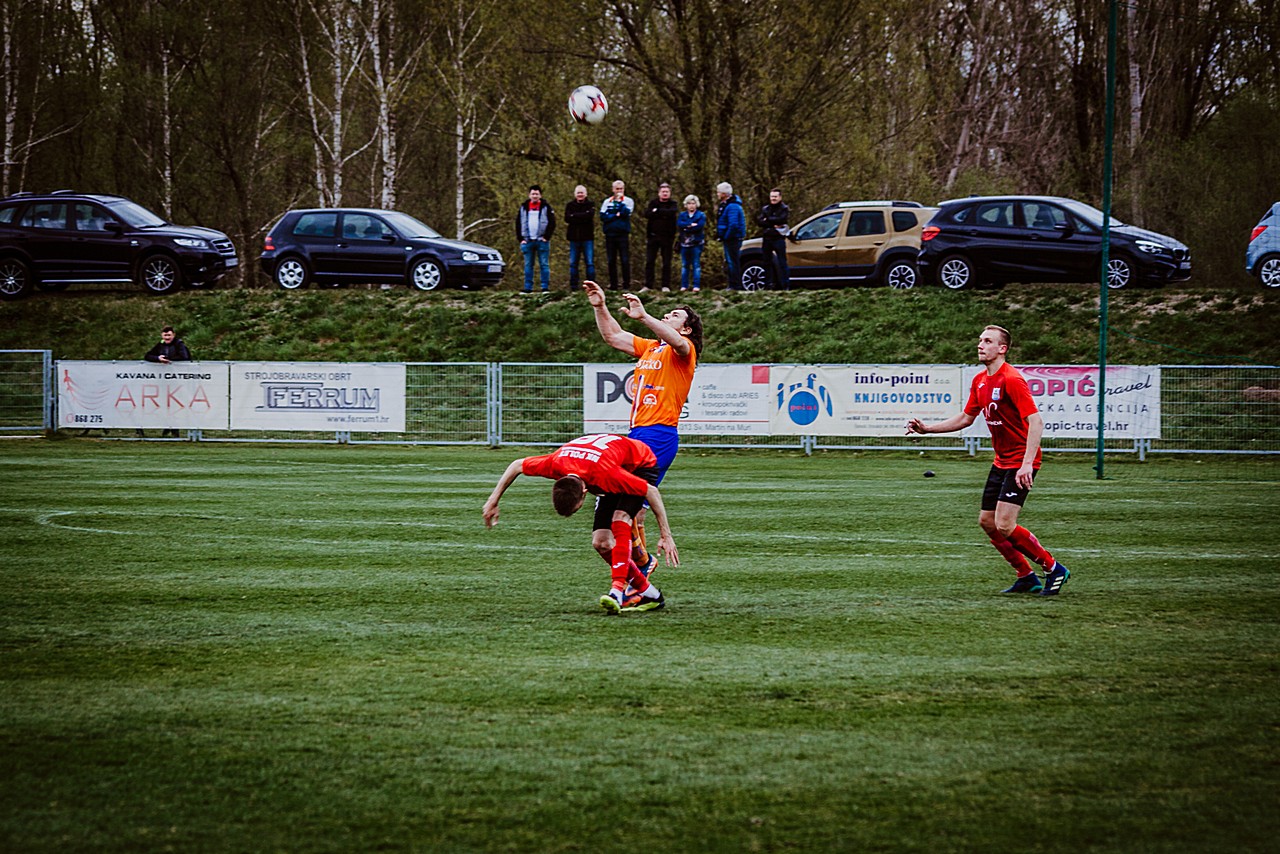 Tisuću ljudi pratilo veliki derbi između Poleta i Varteksa