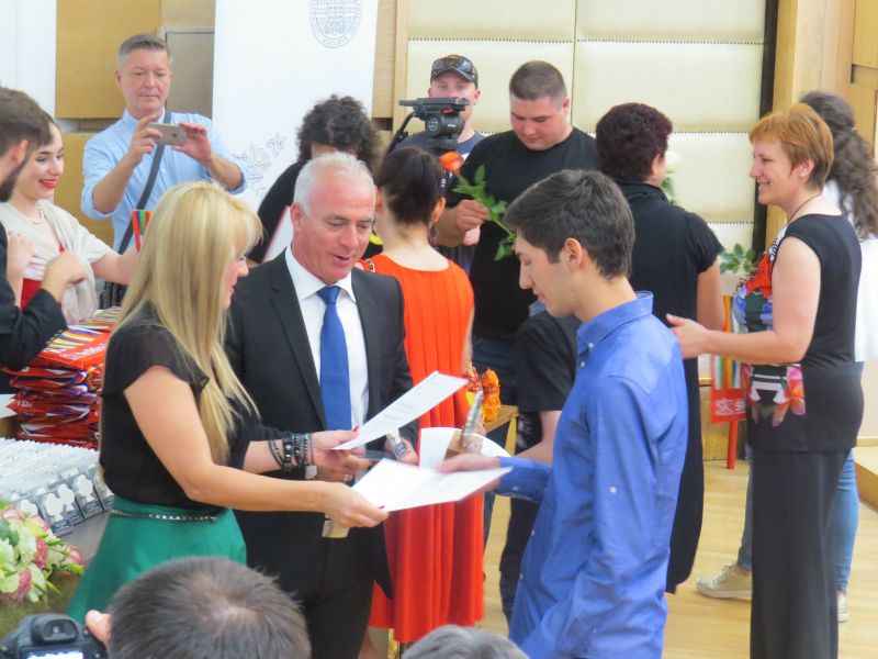 oskarznanja11665279183