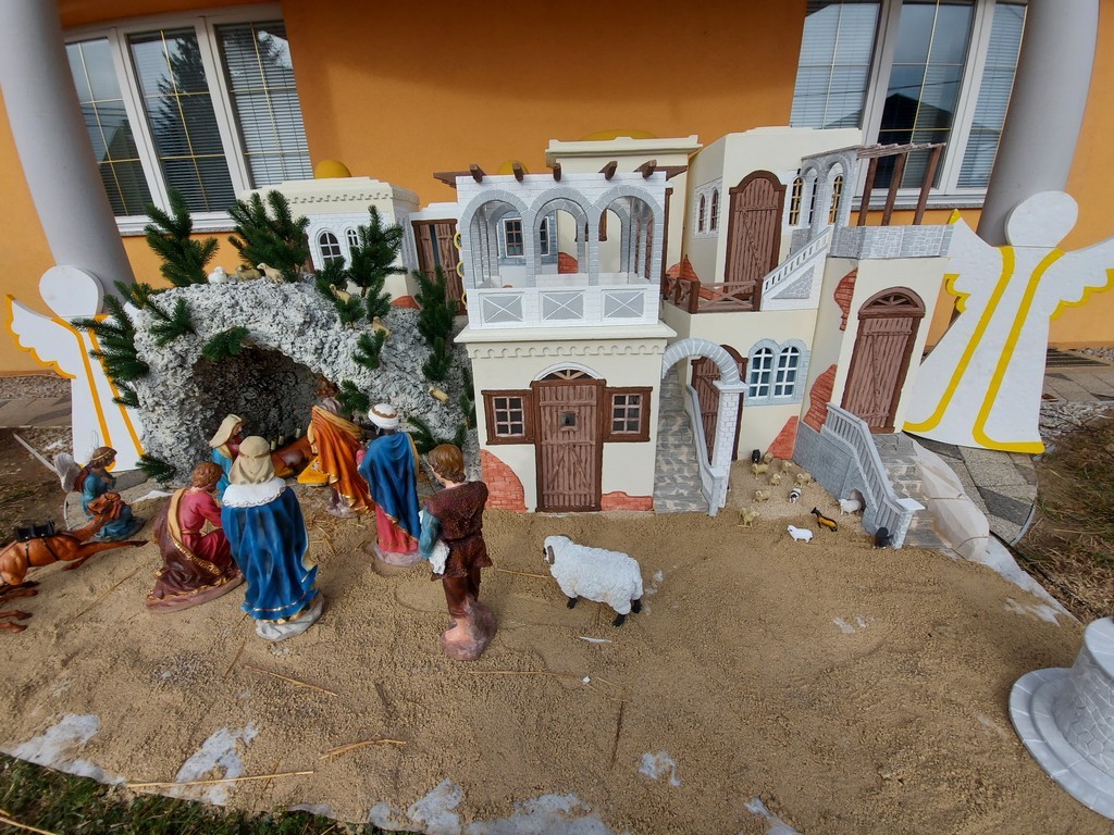 ZLATNE RUKE IVANA ŠAVORE Jaslice su moje hvala Božeku kaj sam živ