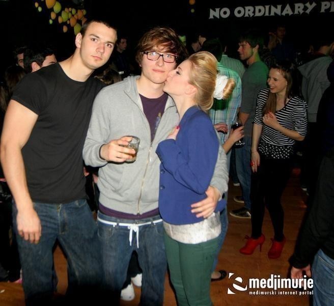 slika0012 Arcus (Subota, 14.4.2012) slika0012 Arcus (Subota, 14.4.2012)