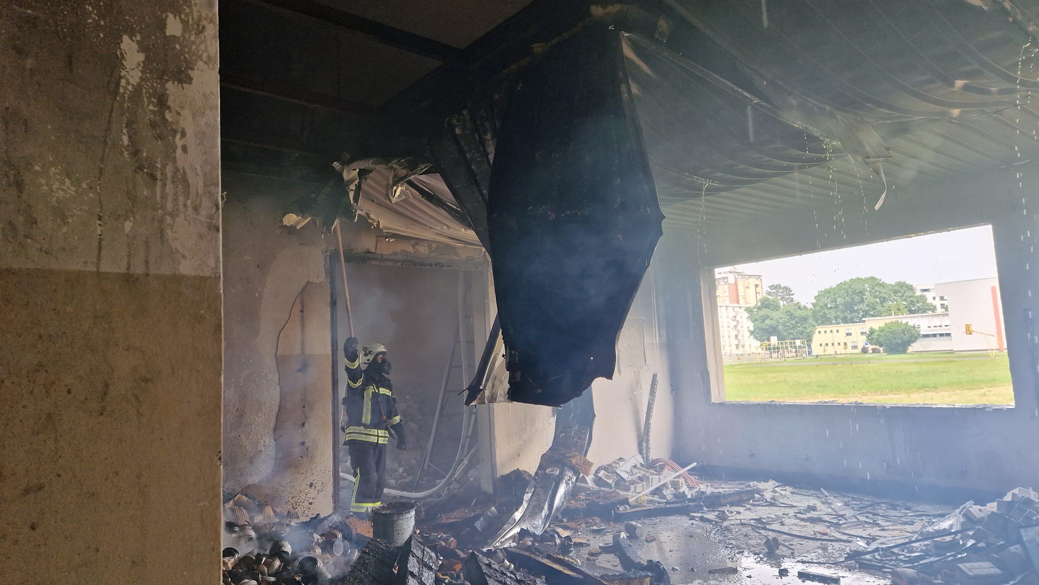 DVD ČAKOVEC Ujutro su imali defile vozila Vatrogasne zajednice, a popodne gasili požar DVD ČAKOVEC Ujutro su imali defile vozila Vatrogasne zajednice, a popodne gasili požar