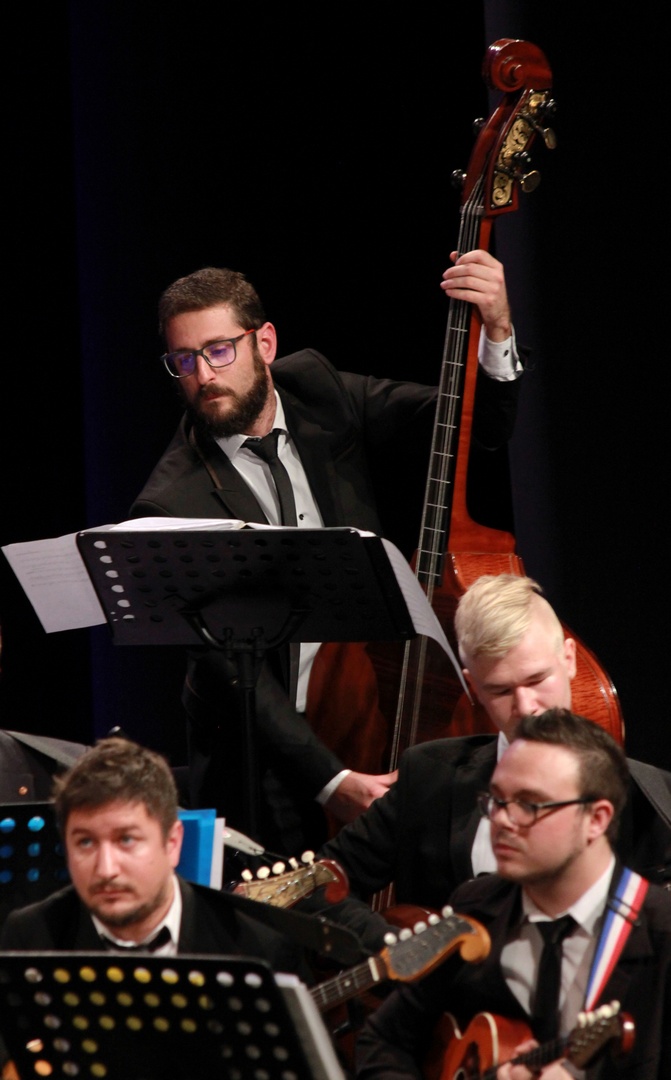 ŽupanijskI tamburaškI orkestr ‘Stjepan Bujan-Stipić’ održao jubilarni koncert povodom 20 godina djelovanja