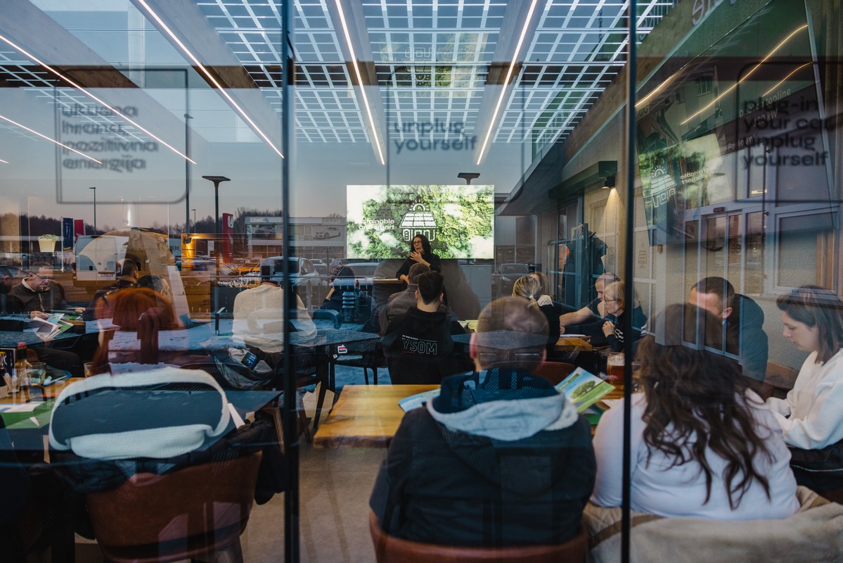 ENERGETSKA OBNOVA Prva radionica u Solar parku otkrila put ka bespovratnim sredstvima Fonda