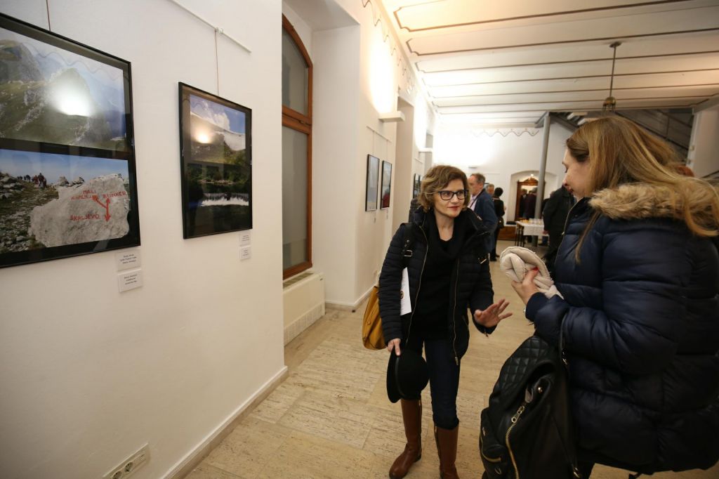 2771052510214156382040491832185