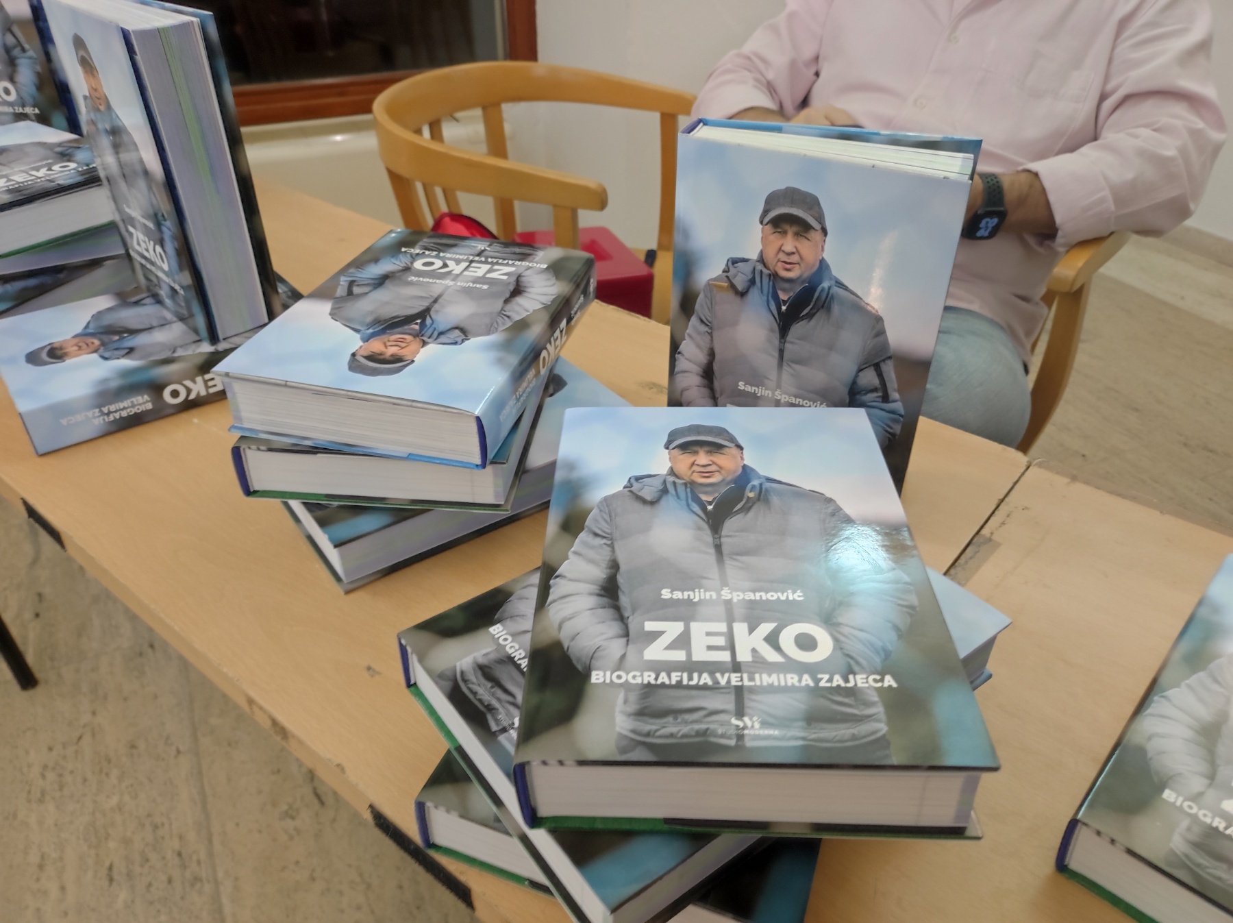 U Čakovcu predstavljena biografija Velimira Zajeca, legende zagrebačkog Dinama