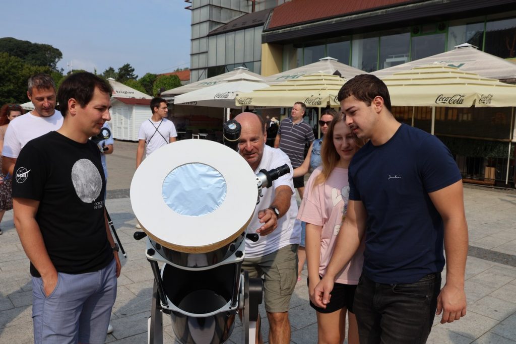 AD VEGA Regionalni susret astronomskih društava –’Međimurje – hotel s 1000 zvjezdica’ AD VEGA Regionalni susret astronomskih društava –’Međimurje – hotel s 1000 zvjezdica’