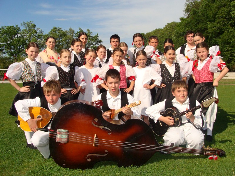 smotradjecjepopevkeusvetommarti