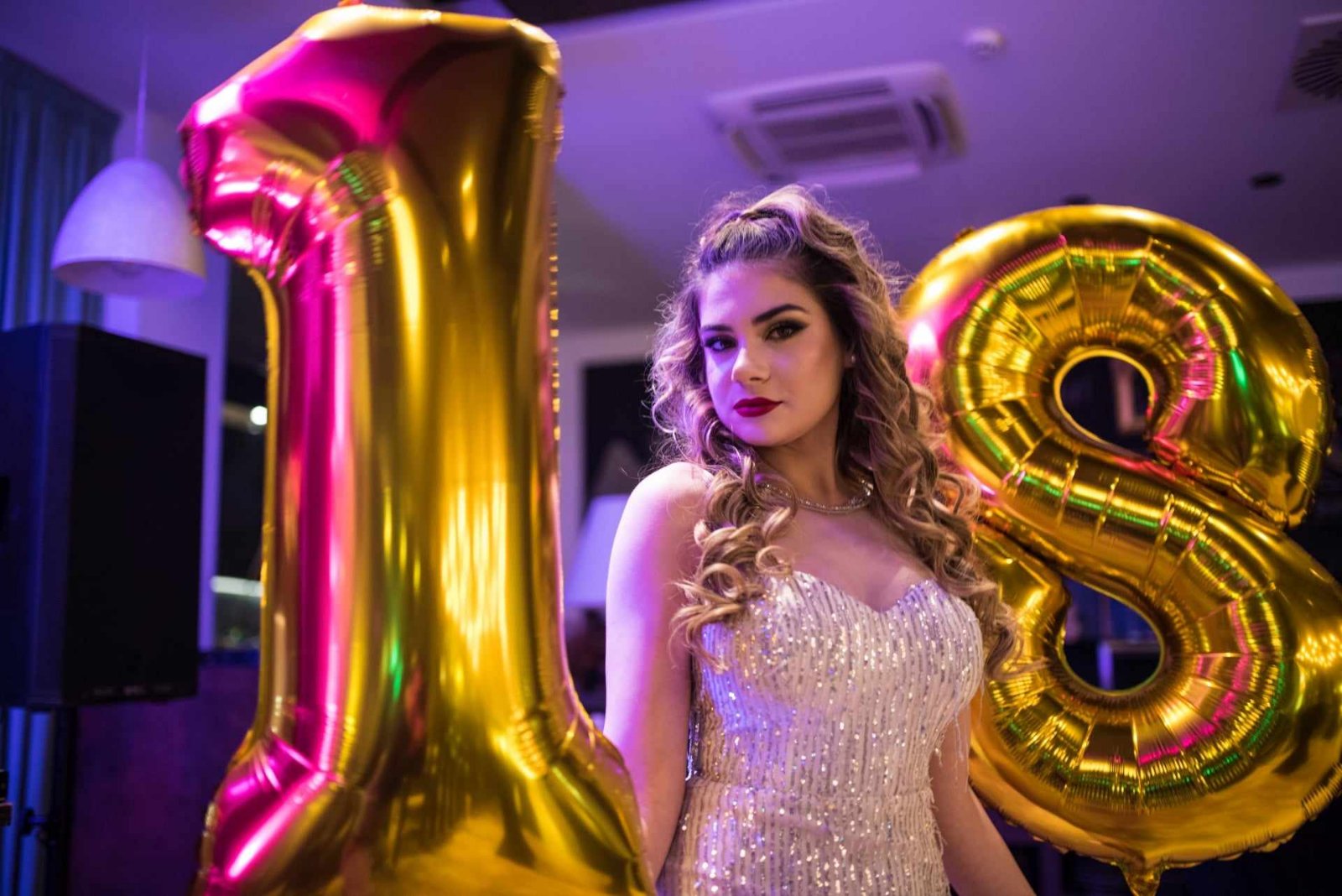 ROĐENDANSKA PROSLAVA Luna Marija Novak proslavila 18. rođendan