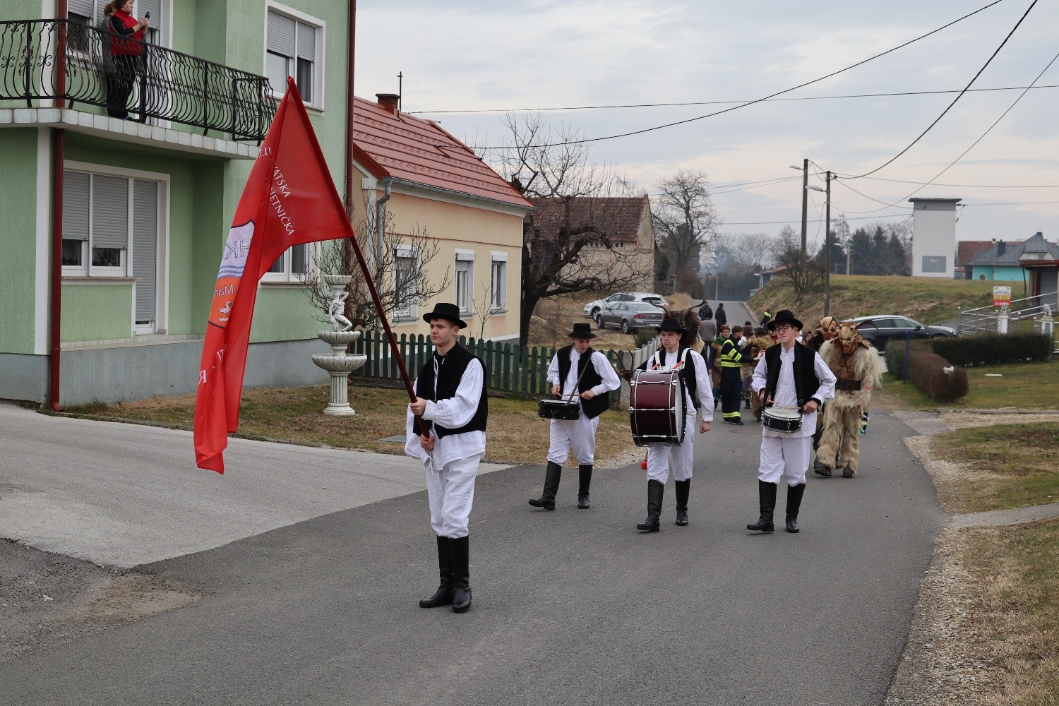 Fašenjska povorka od Marofa preko Žabnika, Vrhovljana do centra Svetog Martina na Muri!