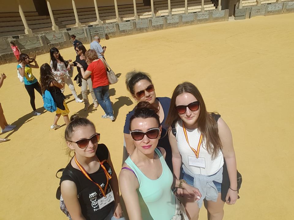 1355319083116796035167415529431