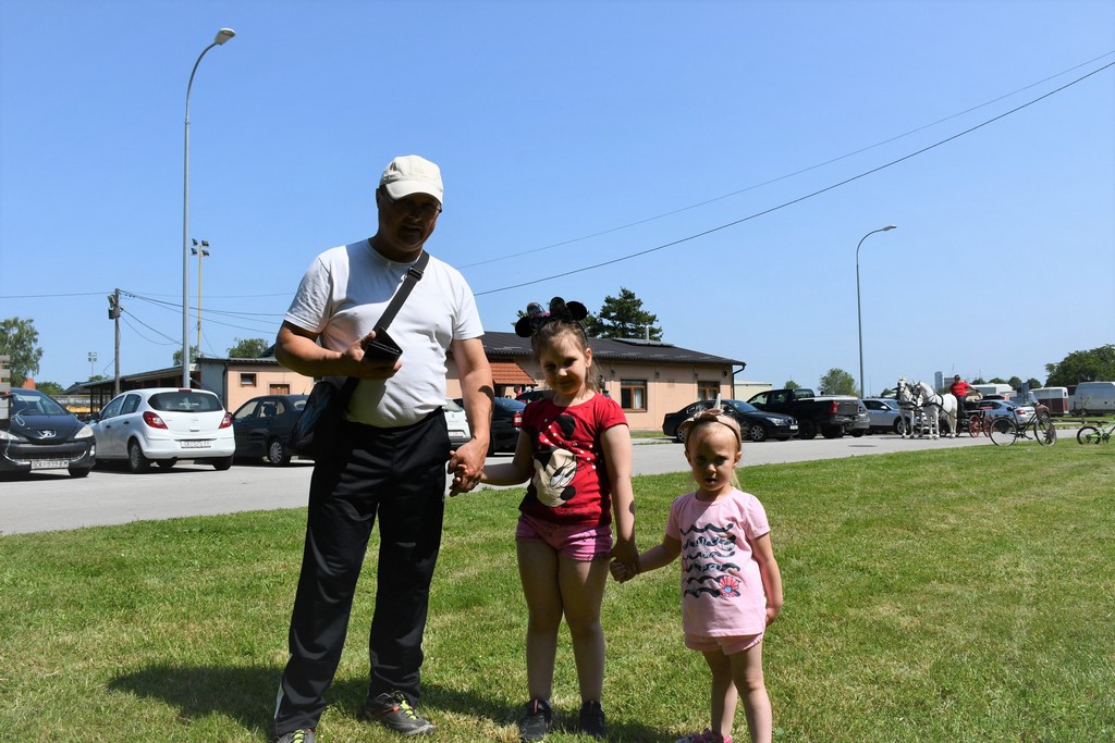 VIDEO I FOTO Međunarodno konjičko druženje okupilo brojne uzgajivače konja iz SZ Hrvatske te Slovenije i Austrije