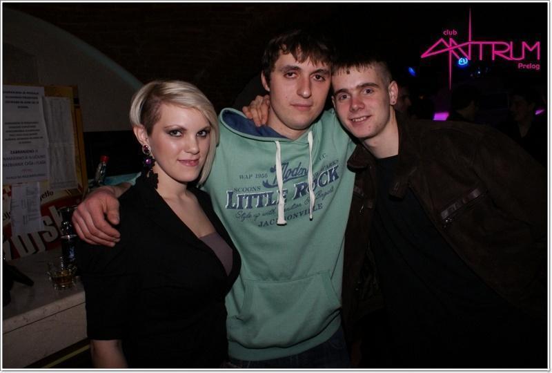 slika0021 Antrum (Petak i subota, 1. i 2.2.2013) slika0021 Antrum (Petak i subota, 1. i 2.2.2013)