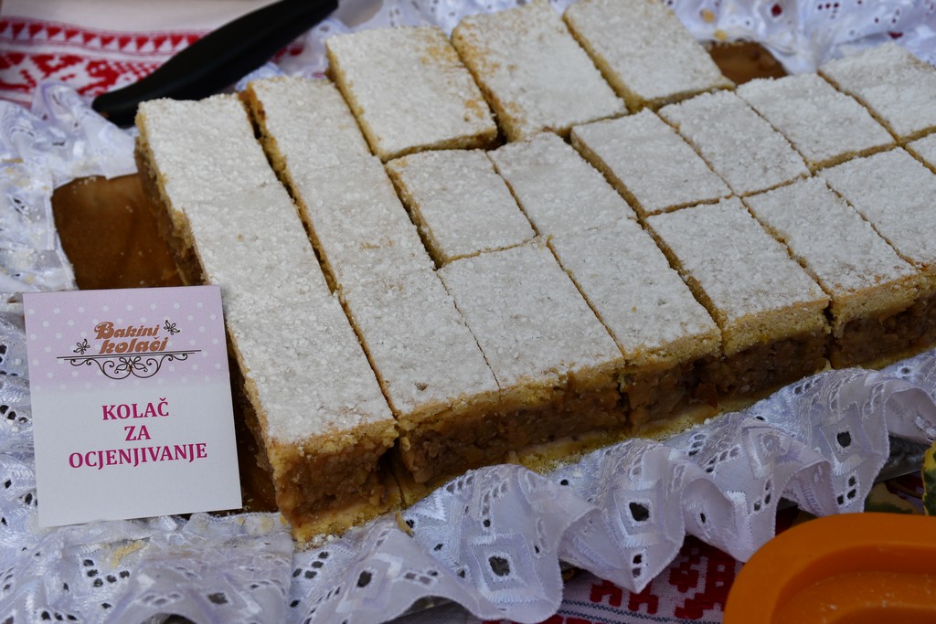 ‘BAKINI KOLAČI’ Najbolji kolač s jabukama pripremila je Natalija Munđar iz Križovca