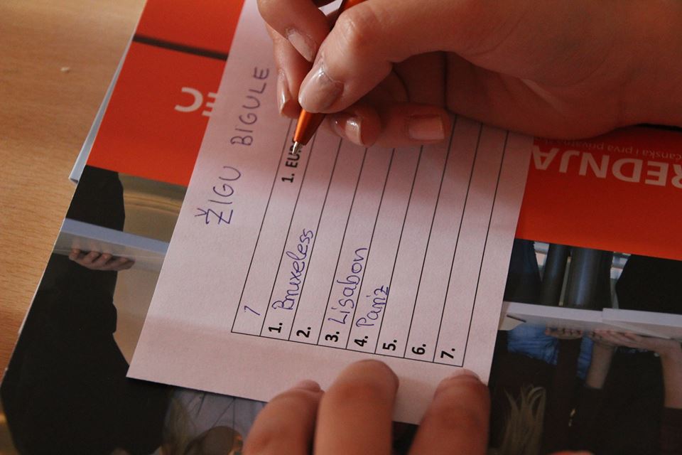 1124219792234732451047146363805