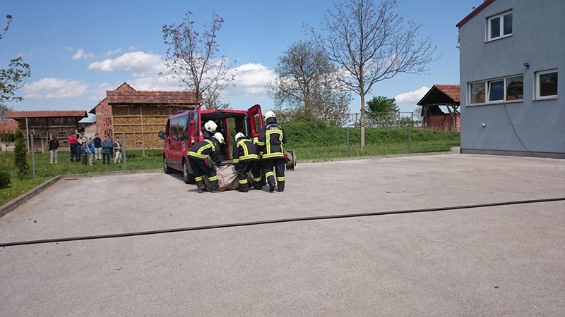 1304542110209187385300528120139