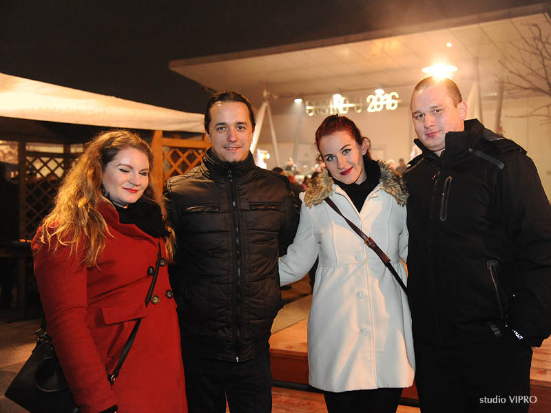 330114071dsc0613145753