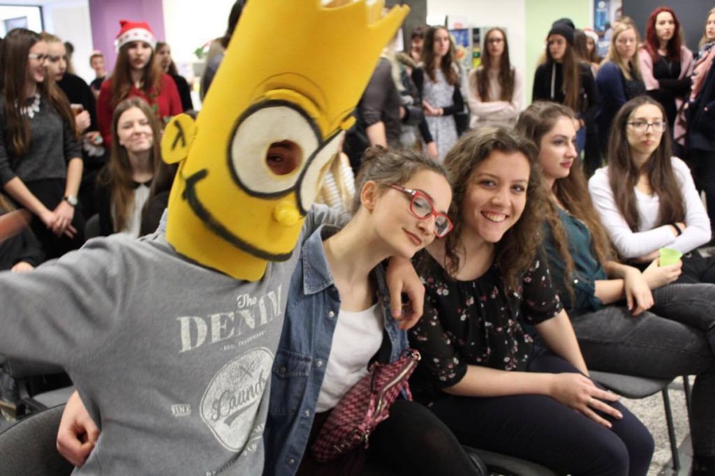 1569638810439209124204928485335