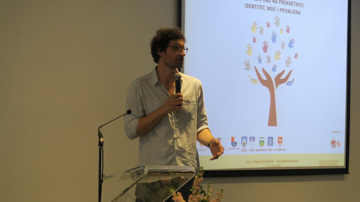 S CILJEM REFORME SUSTAVA Konferencija u Svetom Martinu na Muri okupila 450 socijalnih radnika iz cijele Hrvatske S CILJEM REFORME SUSTAVA Konferencija u Svetom Martinu na Muri okupila 450 socijalnih radnika iz cijele Hrvatske