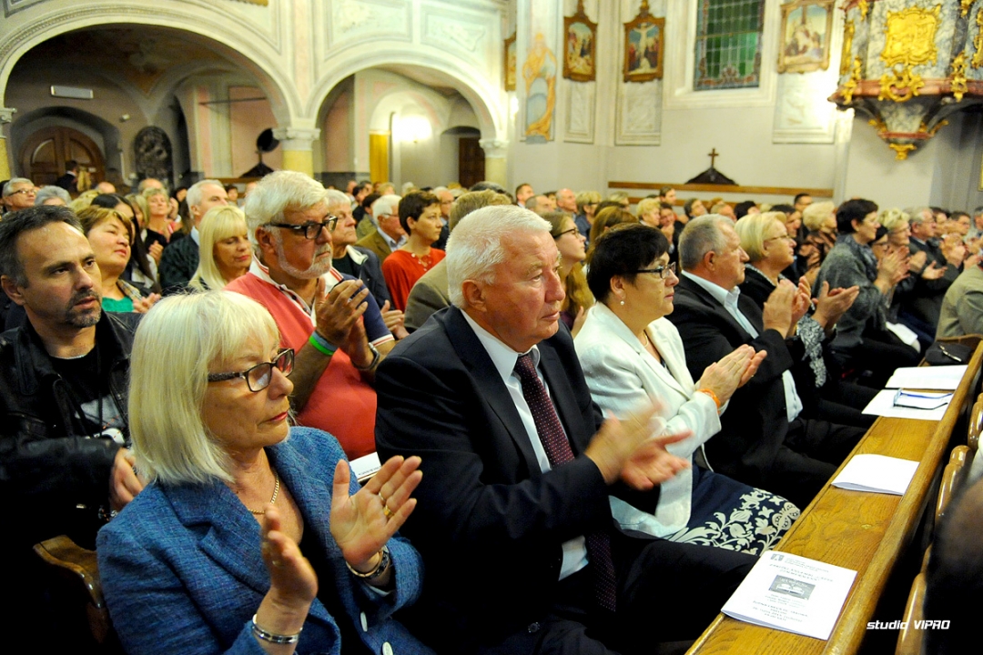 312213179dsc9687199725