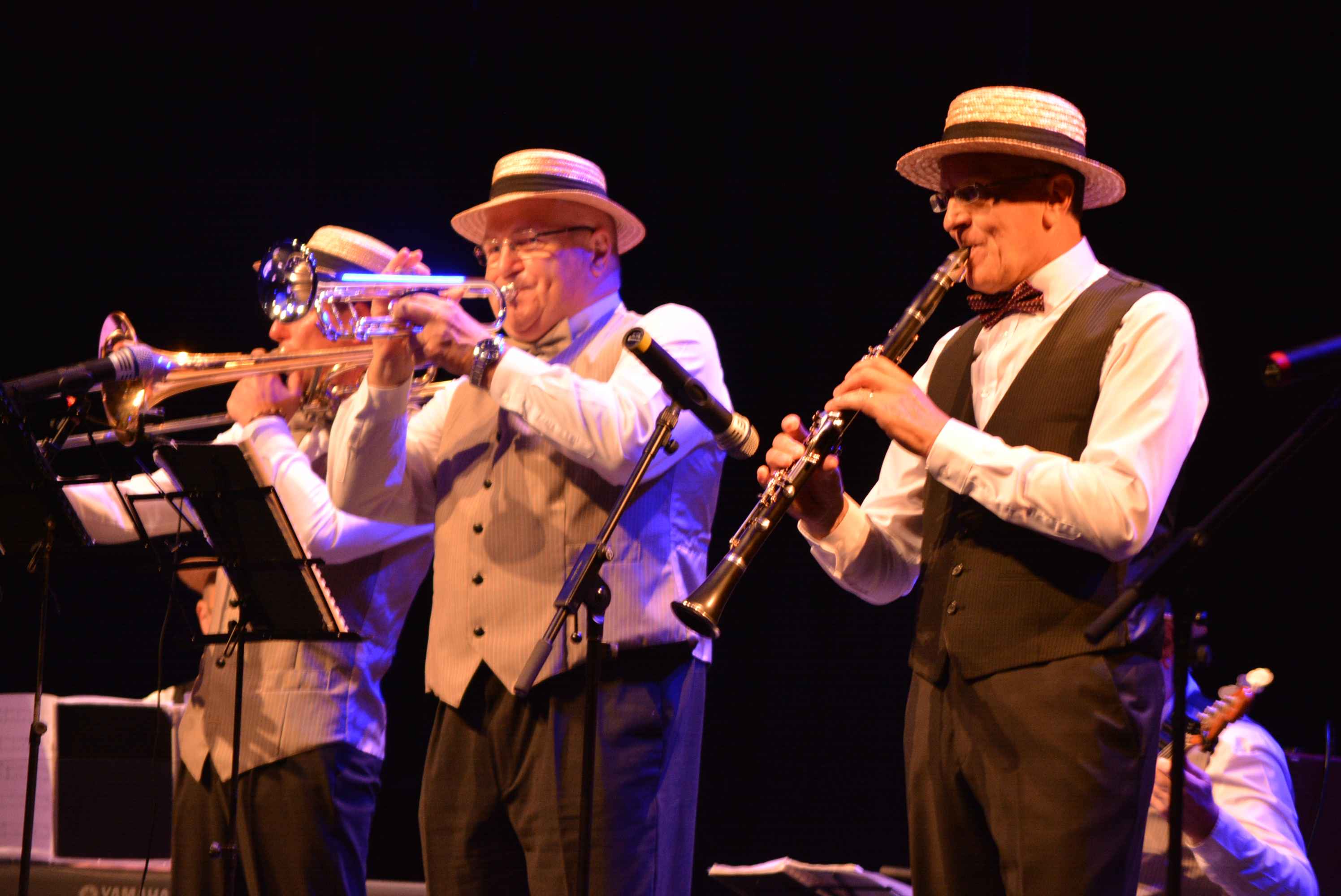 FOTO I VIDEO Dixieland band proslavio velikih 25 godina u glamuroznom stilu, publika ostala očarana