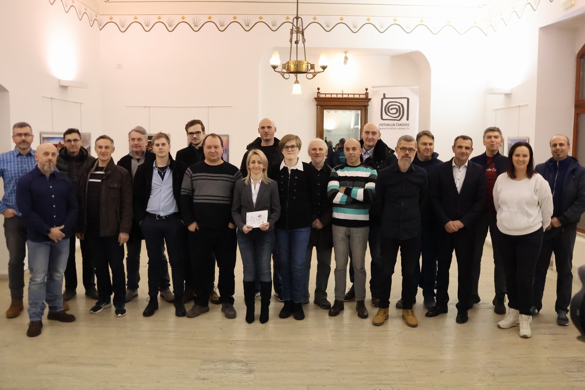 Kak rakova deca izložba