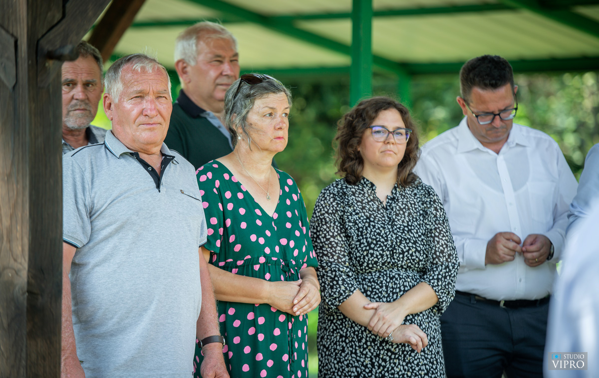 FOTO Priključkom struje završeno uređenje Lovačkog doma u Draškovcu