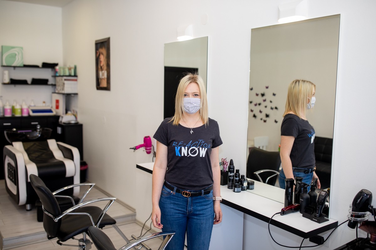 Kako rade frizeri u doba korone? Mateja Sedmak: ‘Bez maske nema šišanja’