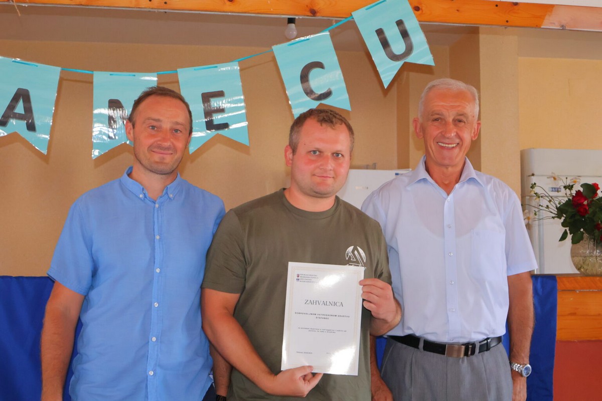 ŠTEFANEC Svečanim otvorenjem novog platoa, vatrogasnom vježbom i druženjem proslavljen Dan mjesta ŠTEFANEC Svečanim otvorenjem novog platoa, vatrogasnom vježbom i druženjem proslavljen Dan mjesta